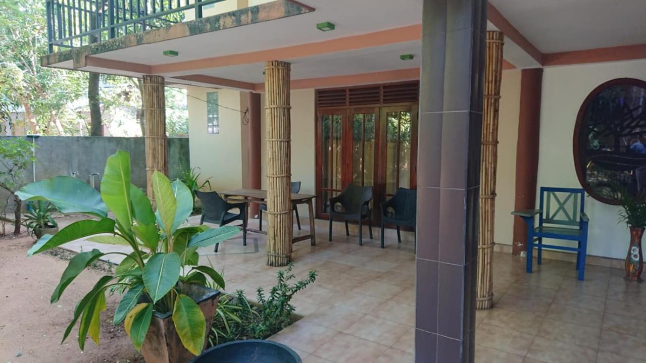 Leopard City Hostel Yala Tissamaharama Dış mekan fotoğraf