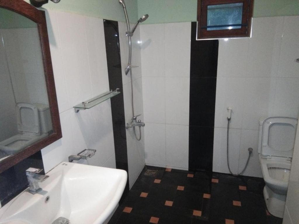 Leopard City Hostel Yala Tissamaharama Dış mekan fotoğraf